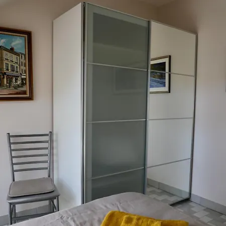 Appartement With Stunning Views Of Le Havre De Carteret