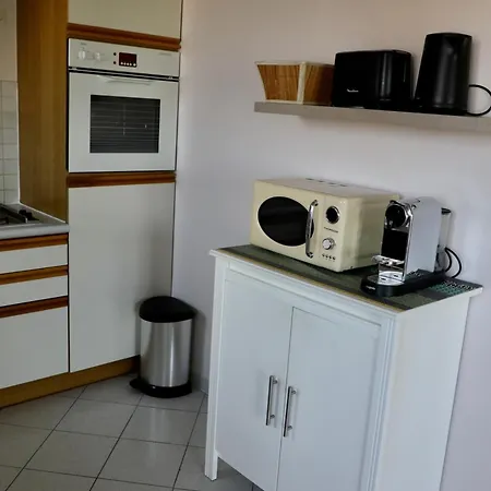 With Stunning Views Of Le Havre De Carteret Appartement