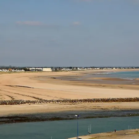 Appartement With Stunning Views Of Le Havre De Carteret Barneville-Carteret