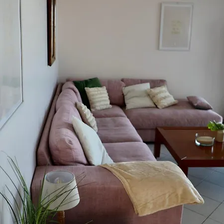 With Stunning Views Of Le Havre De Carteret Appartement